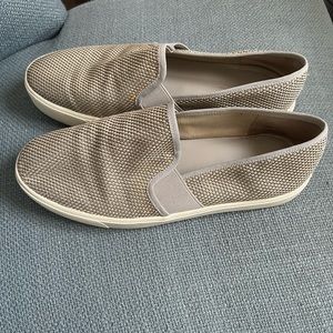 Vince wmns slip-on size 6